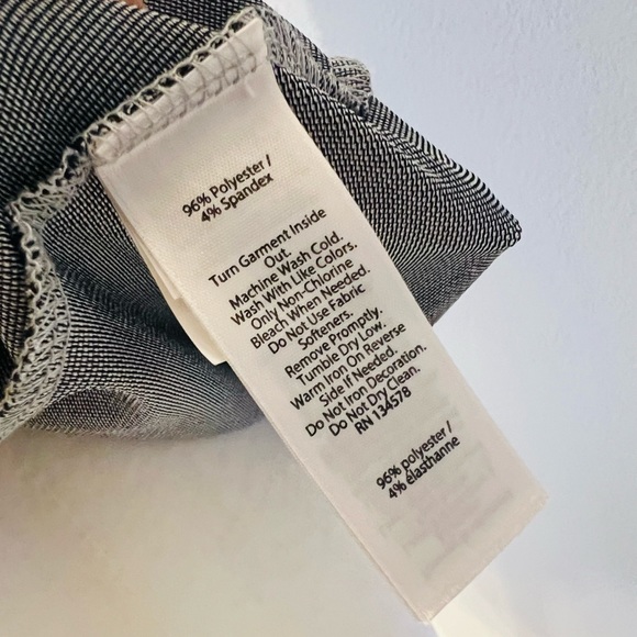 Vineyard Vines Short-Sleeve Pique Polo Size Small EUC blue golf style - Picture 7 of 12